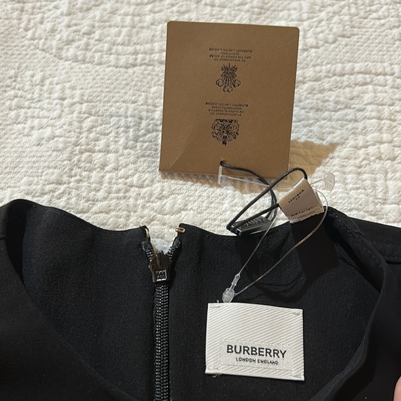 Burberry Aurora Ruched Long Sleeve Midi Dress. NWT. Size 4 - Picture 16 of 16